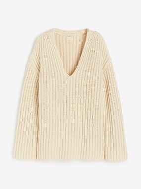 H&M Wool Blend Oversized Ribbed Sweater - M